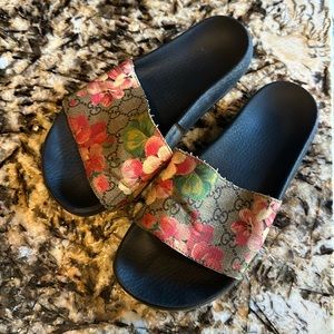 Gucci sides 100% authentic!